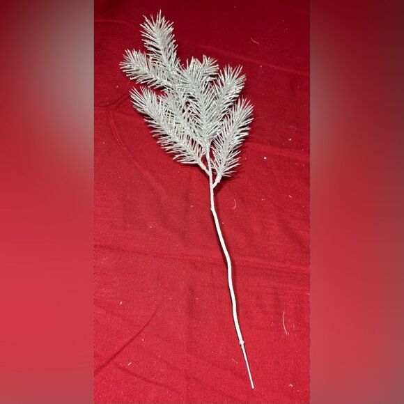 🎄❤️🎄 Silver Poinsettia & Christmas Floral Picks Christmas Tree Wreath Decoration - Picture 4 of 9